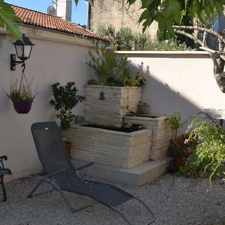 La Passeronne Barbentane Exteriör bild
